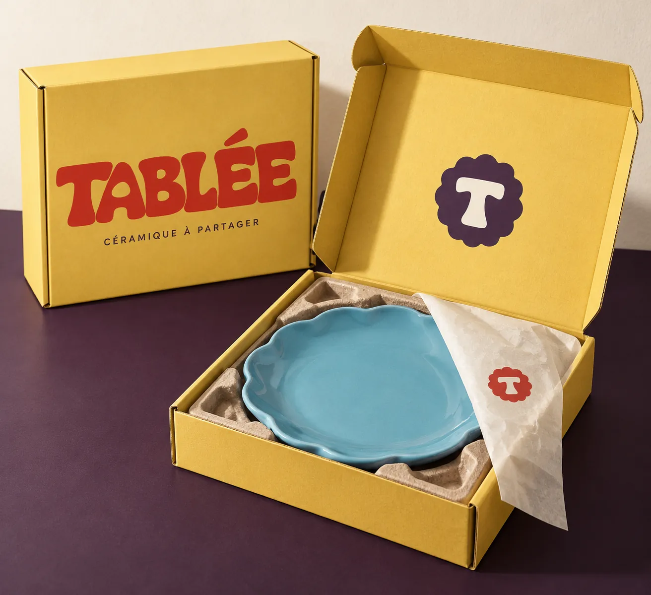 TABLÉE packaging with a plate